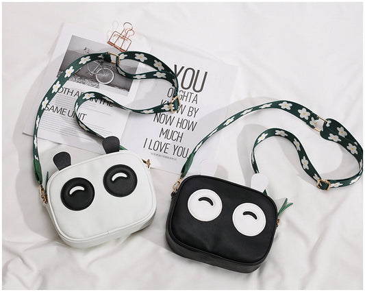Panda shoulder bag