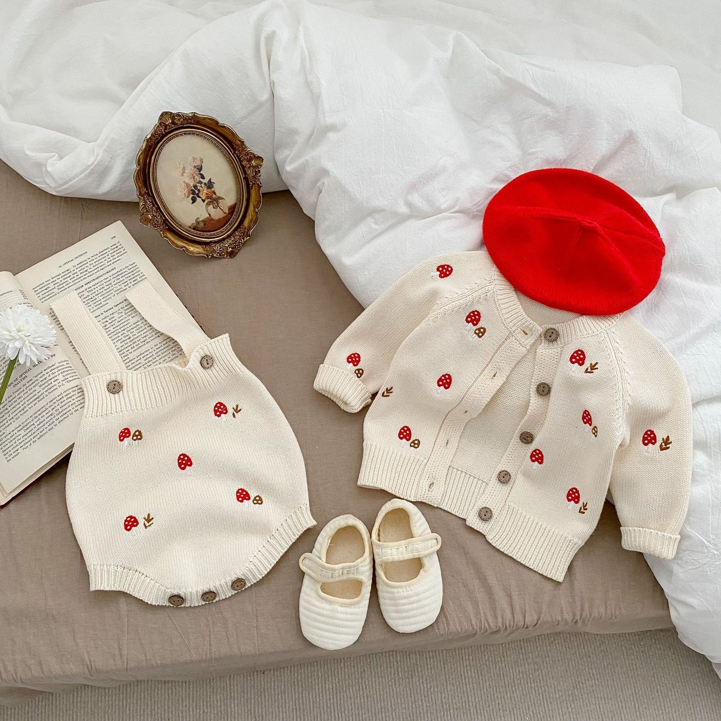 Mushroom Embroidered Sweater Jacket Sleeveless