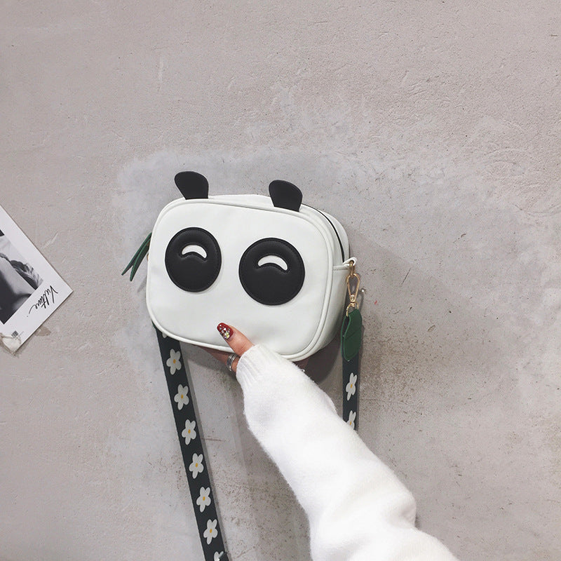 Panda shoulder bag
