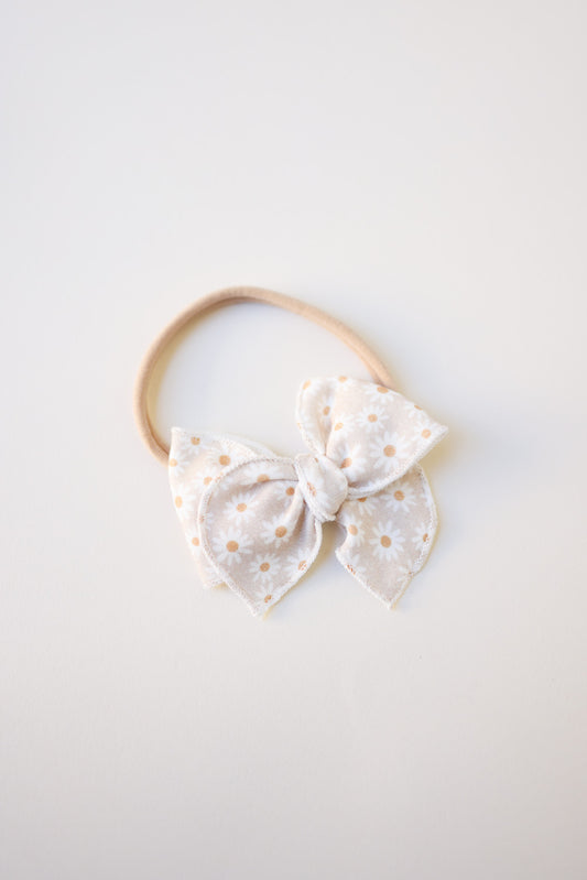 Daisy Print Serged Trim Floral Baby Headwrap Bow