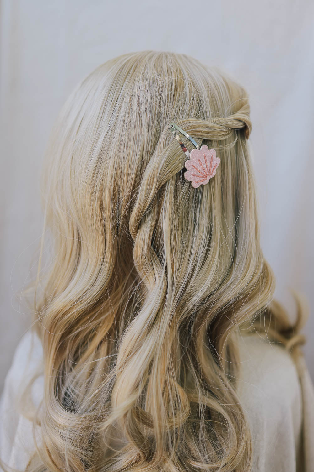 Blush Sea Shell Hair Clip