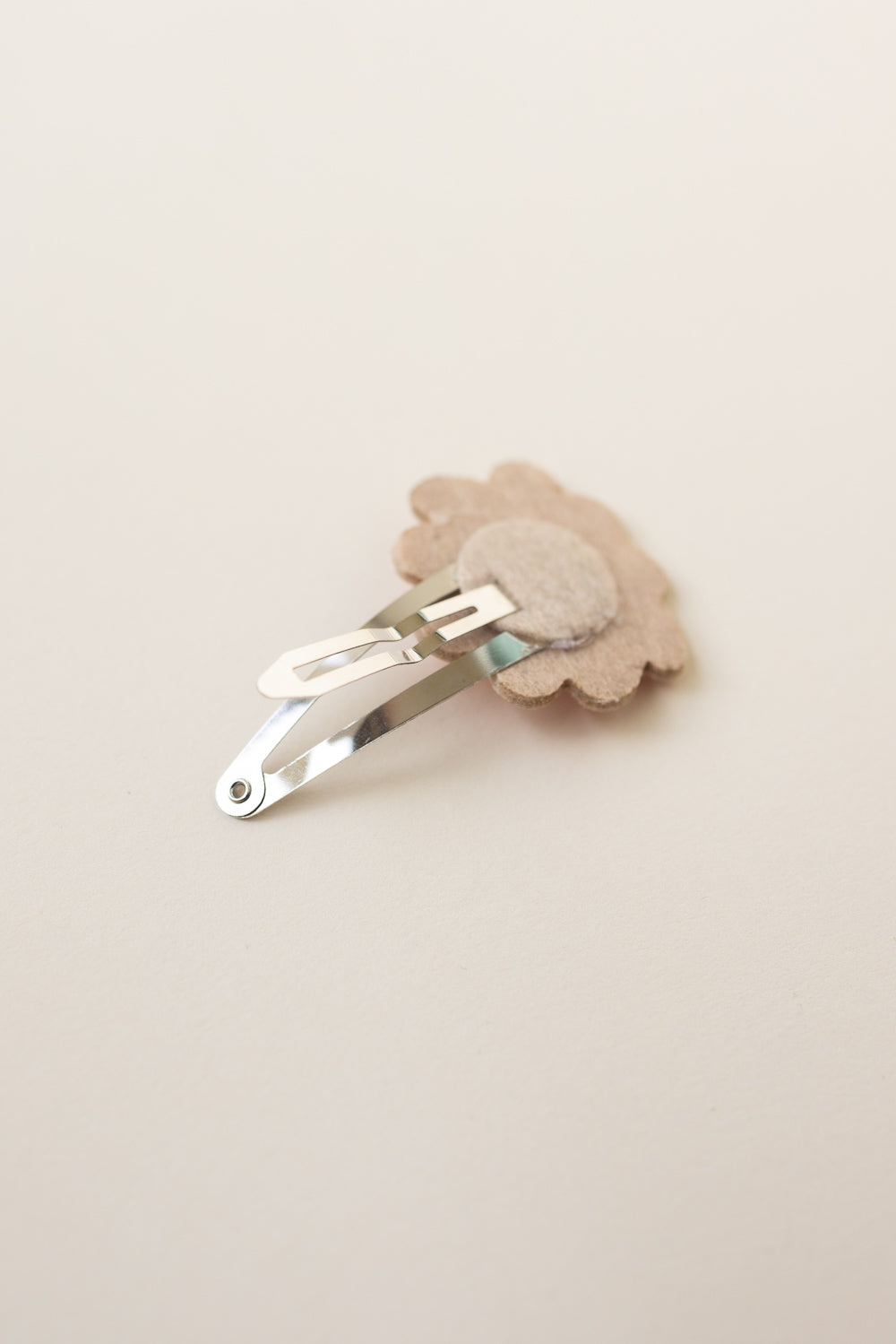 Blush Sea Shell Hair Clip