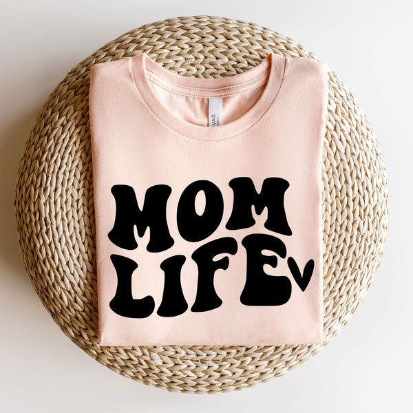 Mom Life Heart Wavy Short Sleeve Graphic Tee